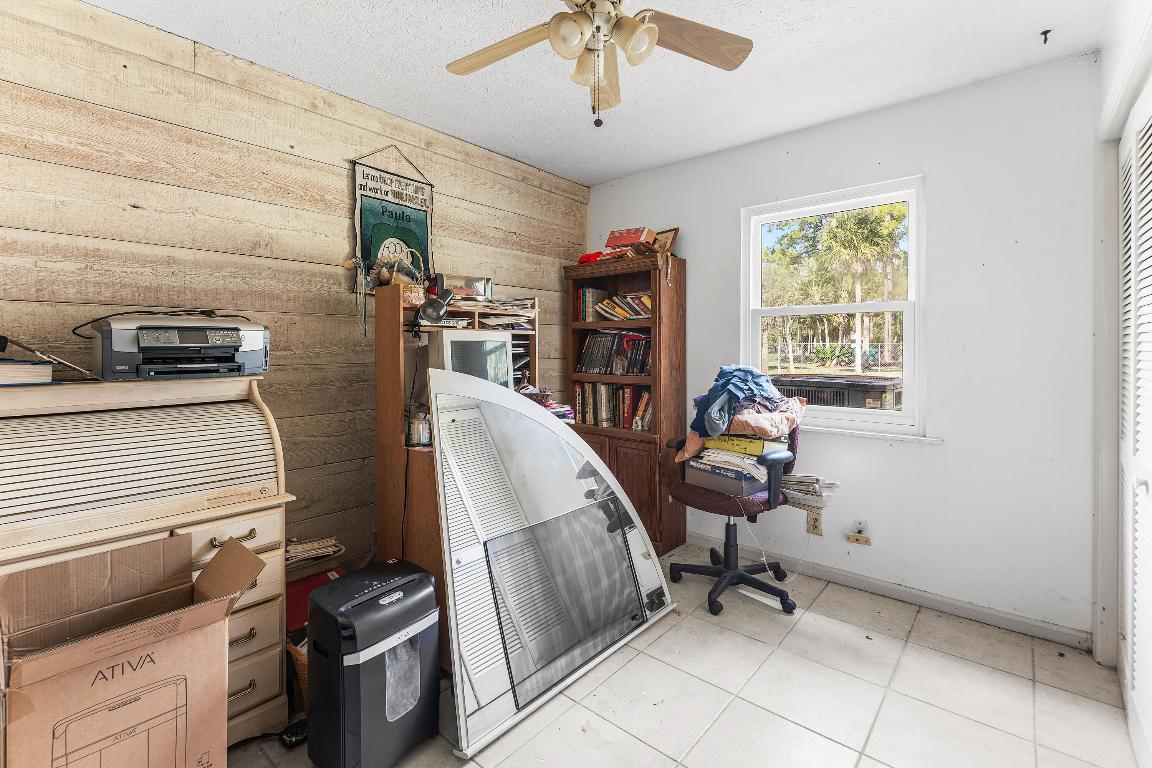 THE ACREAGE - Residential