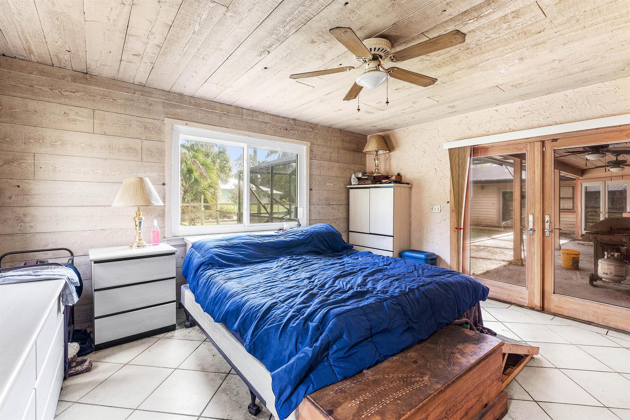 THE ACREAGE - Residential