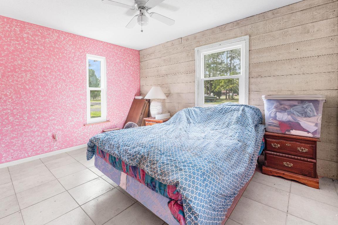 THE ACREAGE - Residential