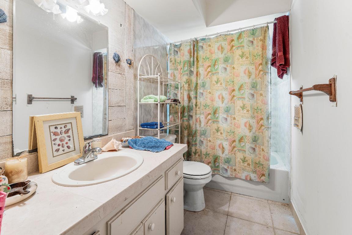 THE ACREAGE - Residential