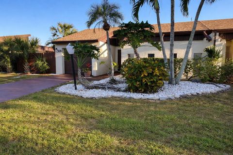 Tiny photo for 6770 Dupere Lane, Lake Worth, FL 33467 (MLS # R11163064)