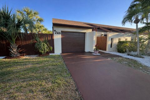 Tiny photo for 6770 Dupere Lane, Lake Worth, FL 33467 (MLS # R11163064)
