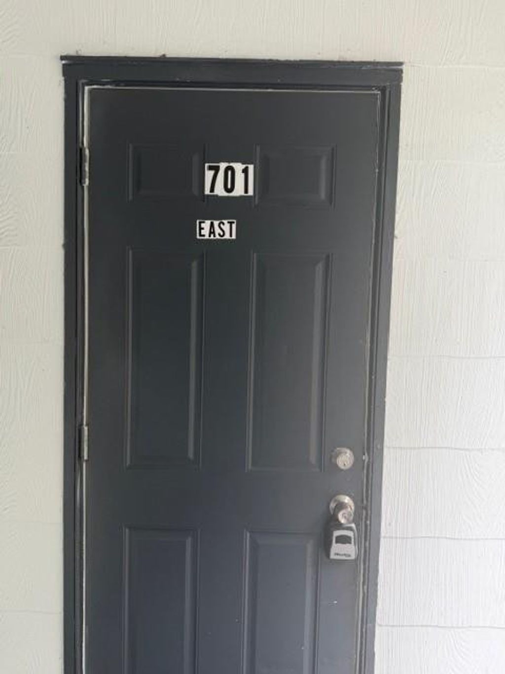 Photo of 701 N E Street #E, Lake Worth Beach, FL 33460 (MLS # F10549340)