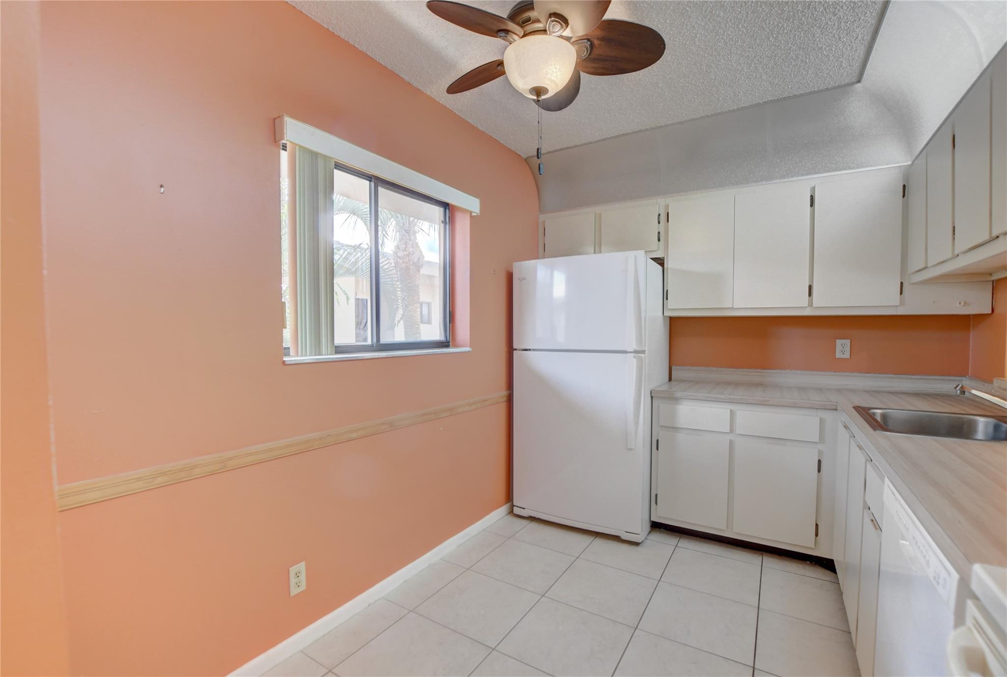 Cypress Condo - Residential