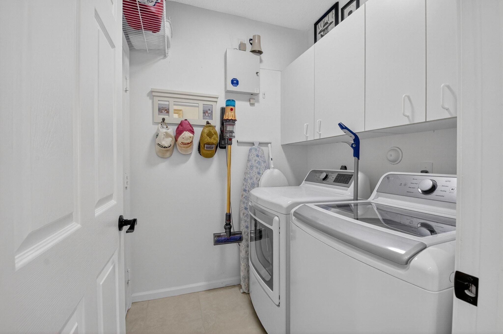 THE GROVE - Residential