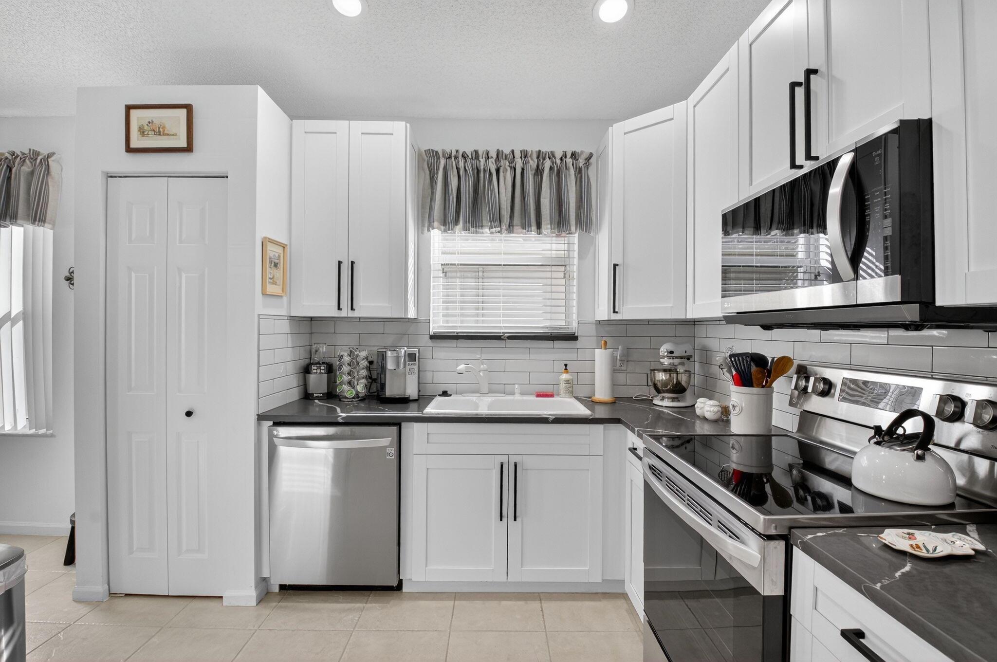 THE GROVE - Residential