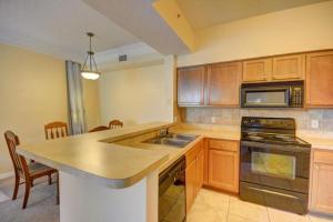 FIORE AT THE GARDENS CONDO - Residential Lease