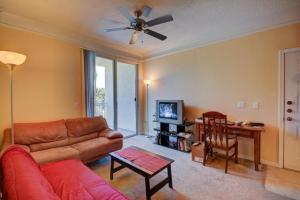 FIORE AT THE GARDENS CONDO - Residential Lease