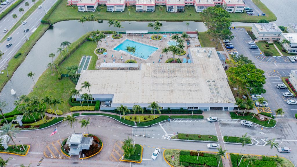 Photo of 520 Brittany K, Delray Beach, FL 33446 (MLS # B26039644)