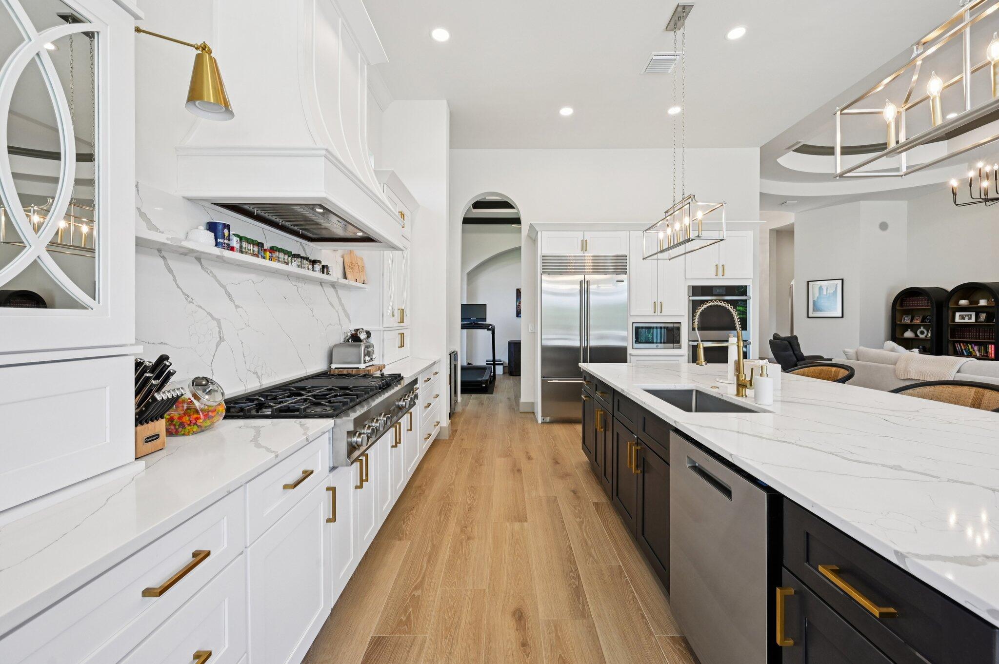 MEDALIST CLUB - Residential