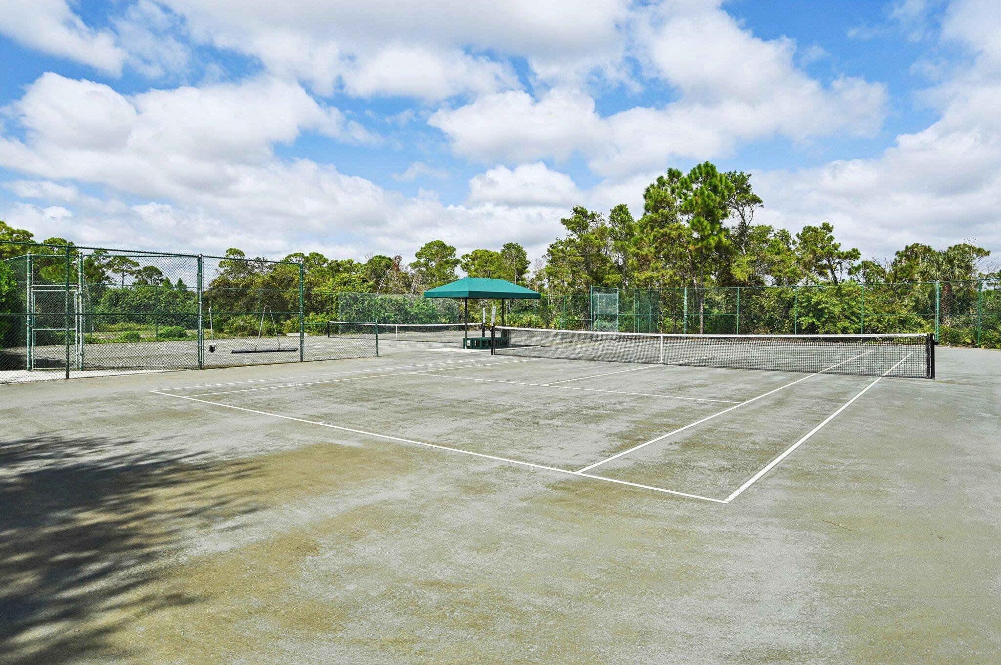 MEDALIST CLUB - Residential