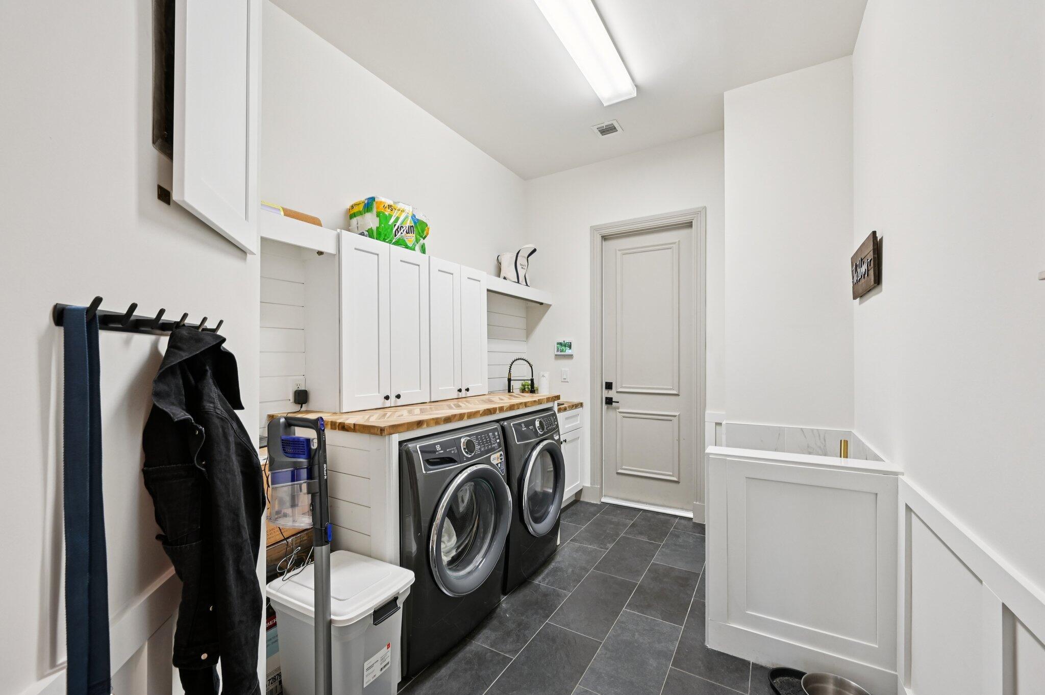 MEDALIST CLUB - Residential