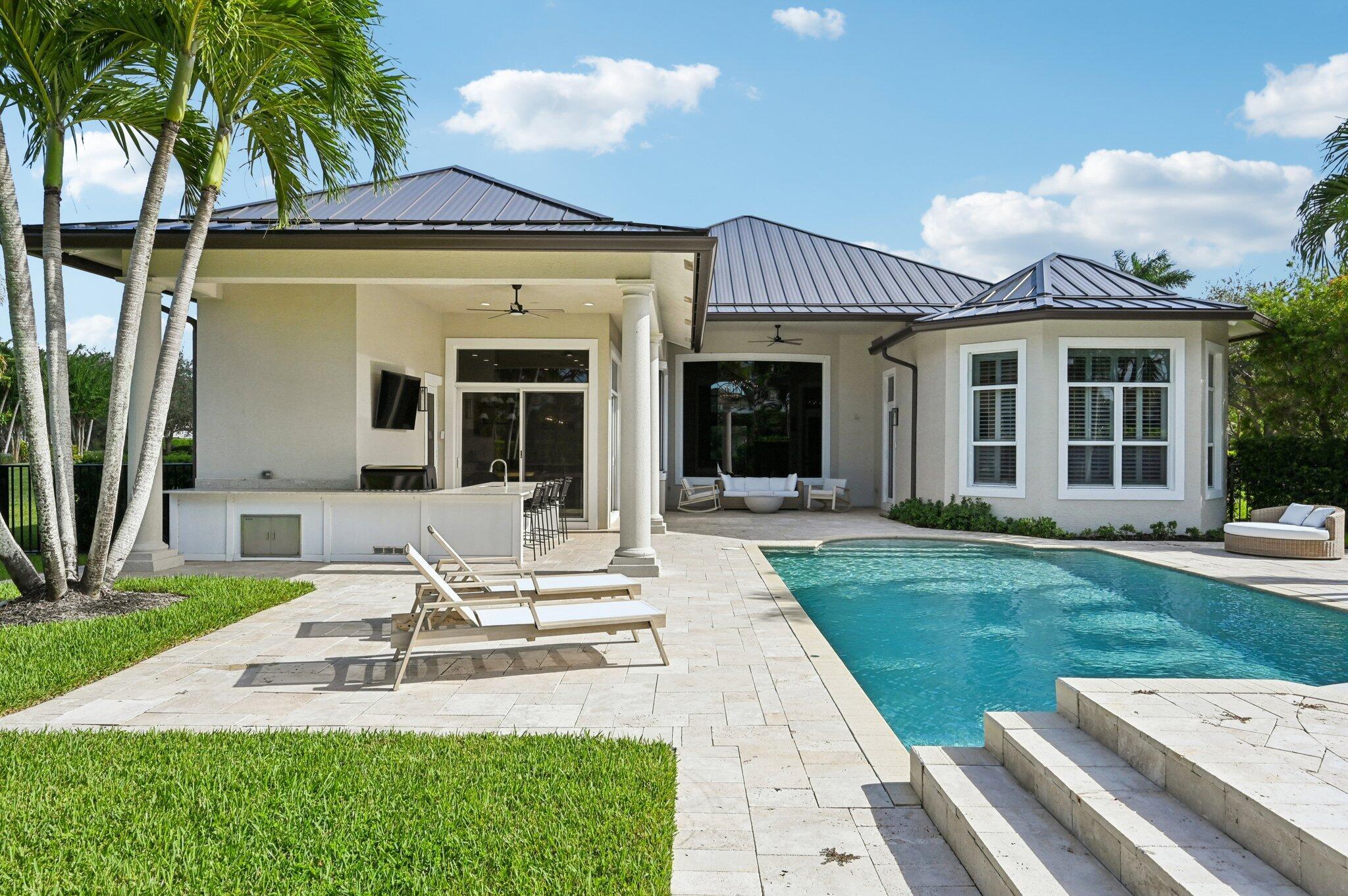 MEDALIST CLUB - Residential