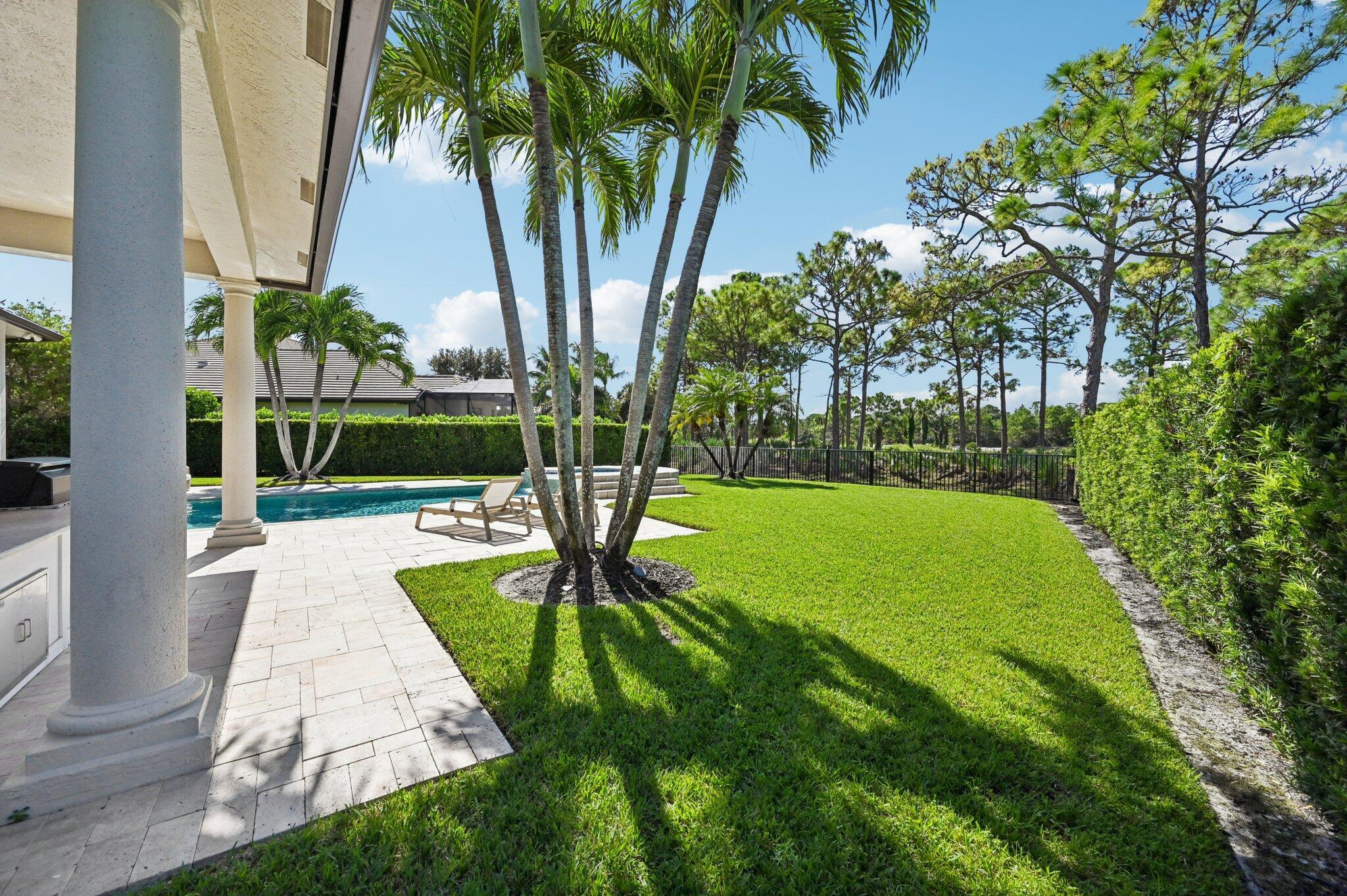 MEDALIST CLUB - Residential