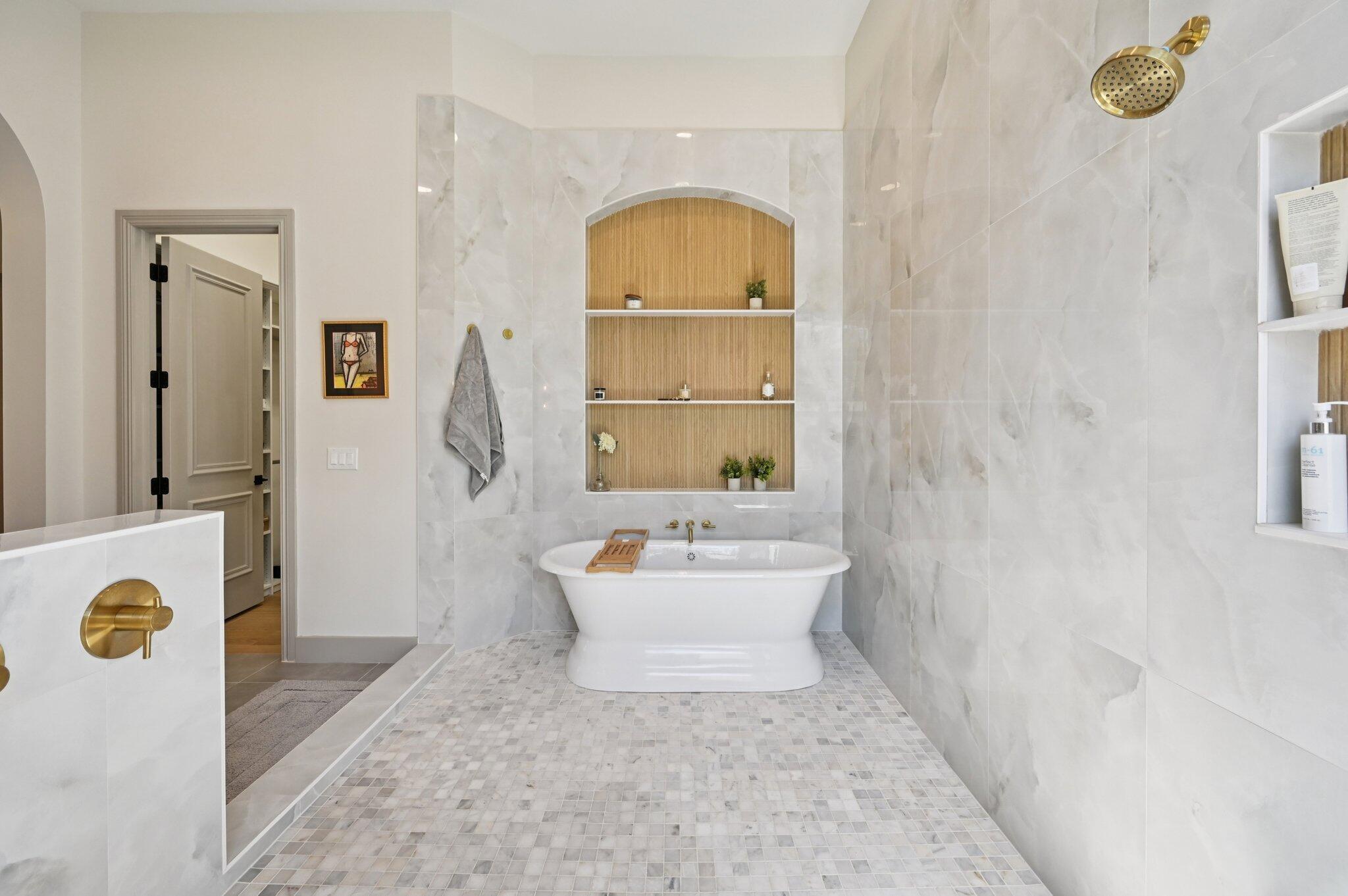 MEDALIST CLUB - Residential