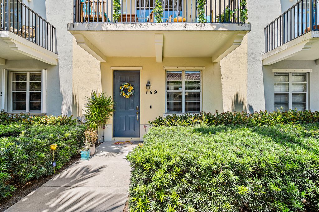 Photo of 159 Greenwich Circle, Jupiter, FL 33458 (MLS # R11010541)