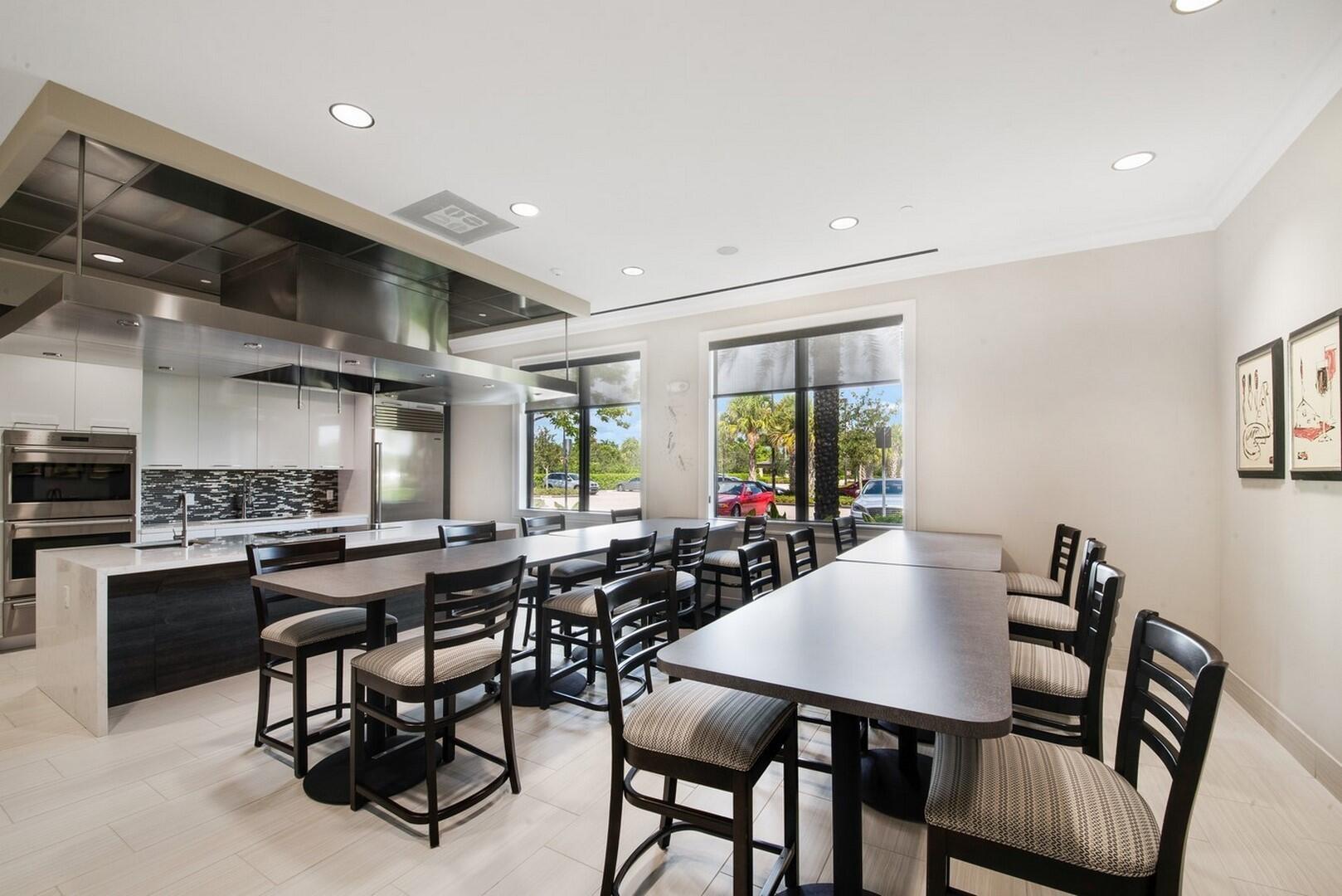 VALENCIA COVE - Residential