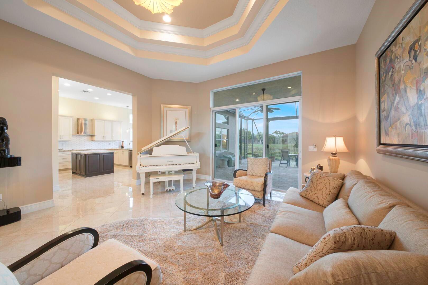 VALENCIA COVE - Residential