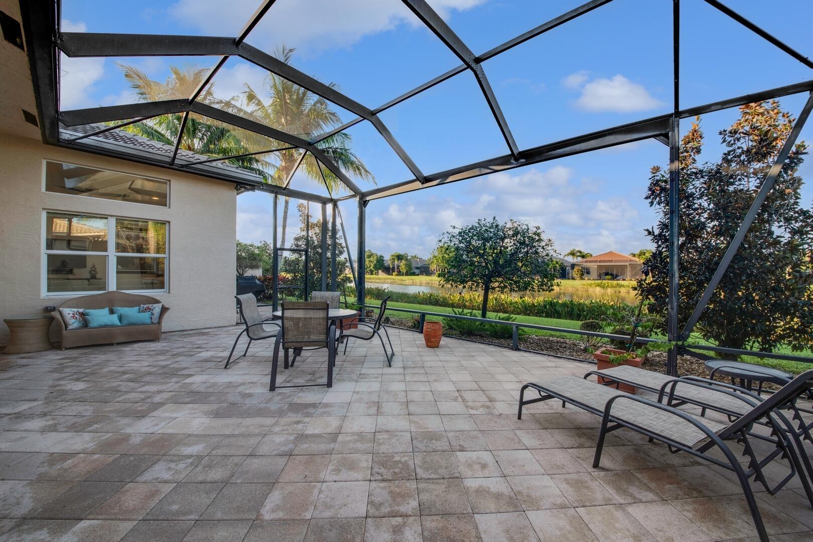 VALENCIA COVE - Residential