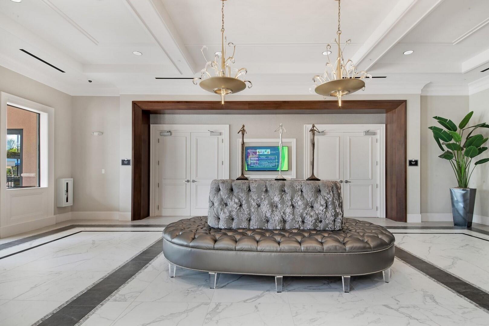 VALENCIA COVE - Residential