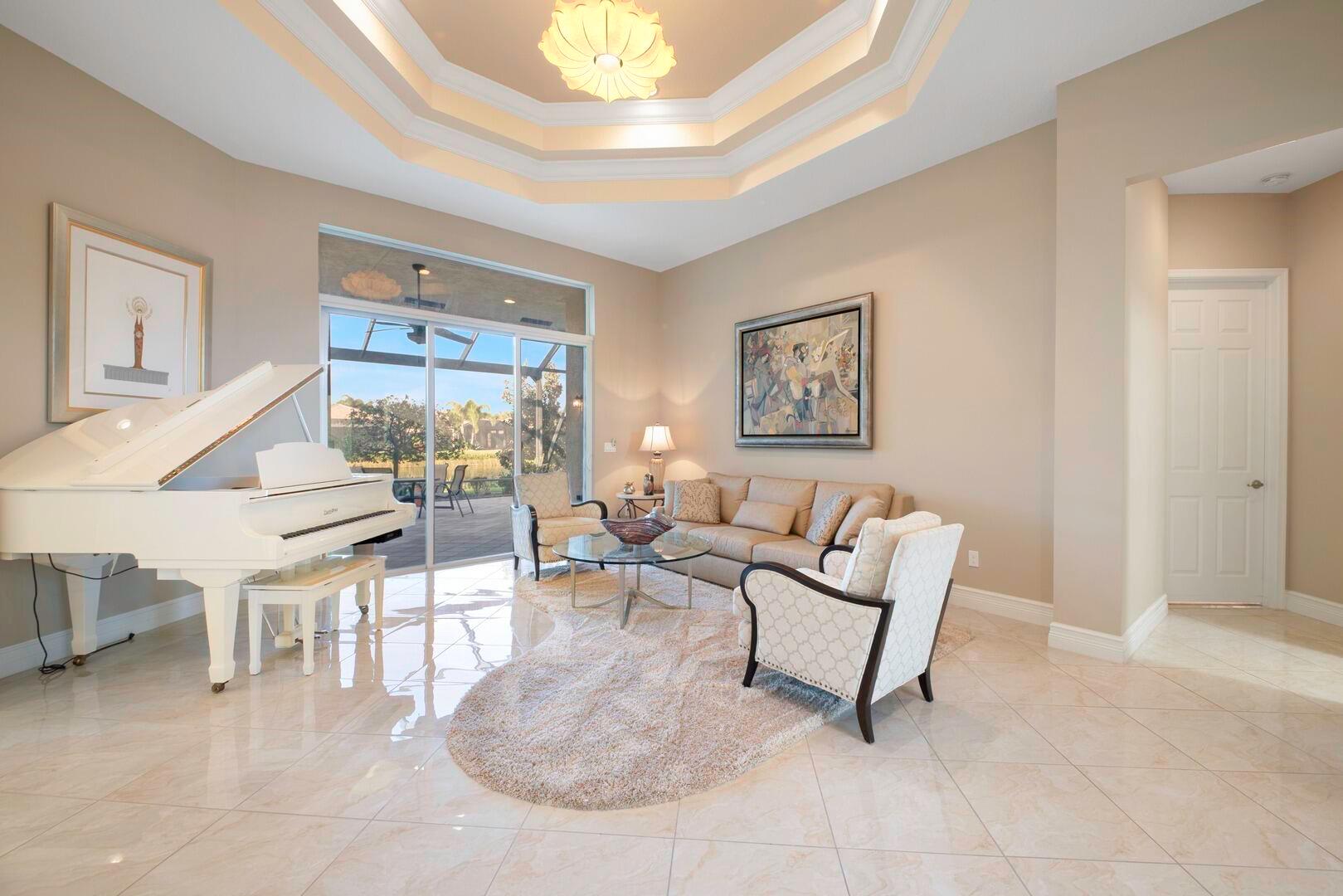 VALENCIA COVE - Residential