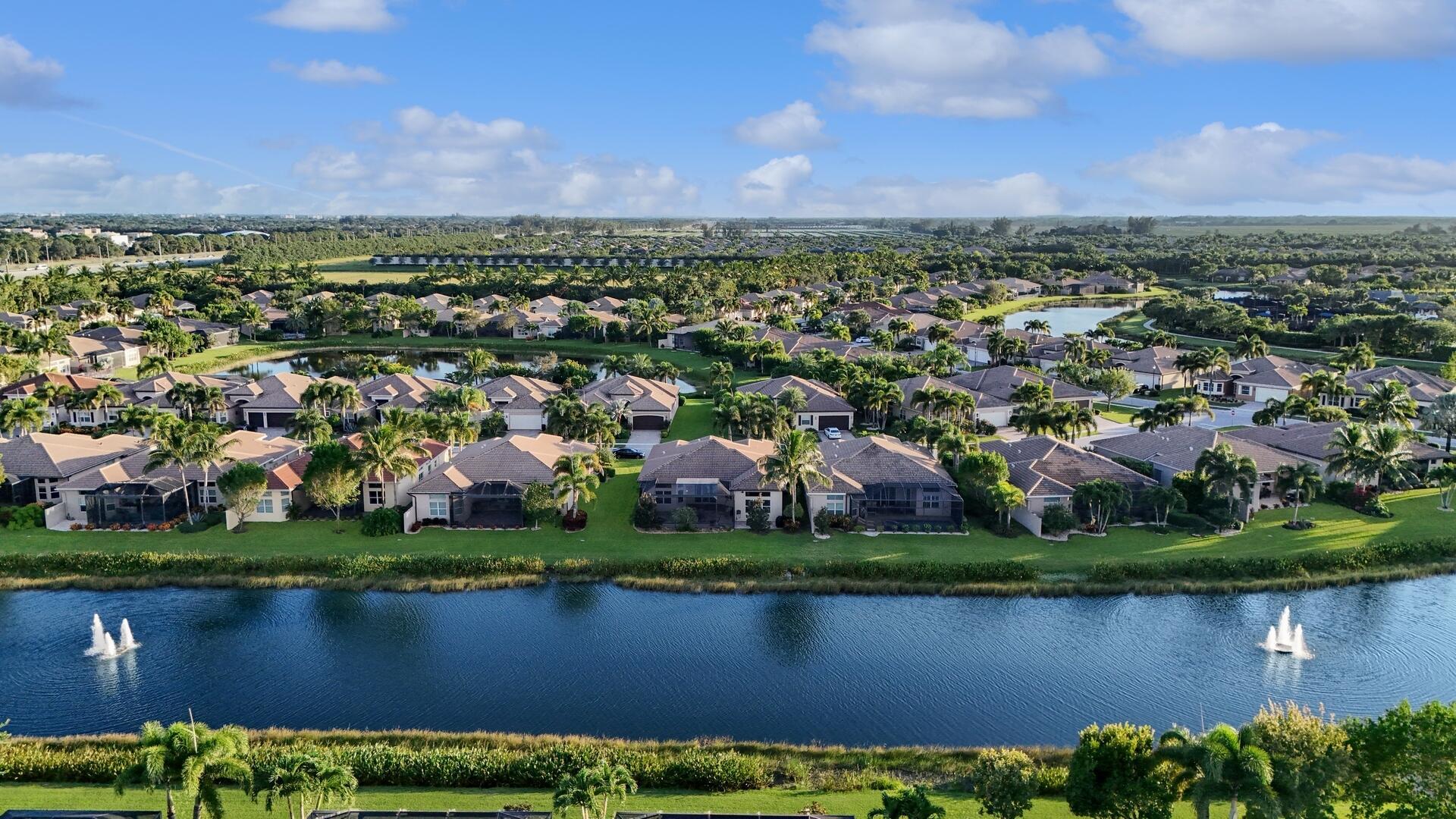 VALENCIA COVE - Residential