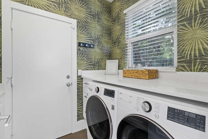 EAGLES LANDING - Residential