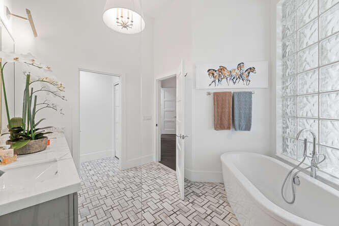 EAGLES LANDING - Residential