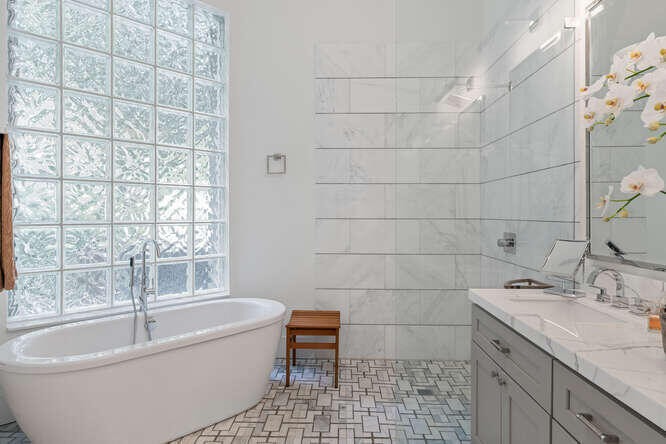 EAGLES LANDING - Residential