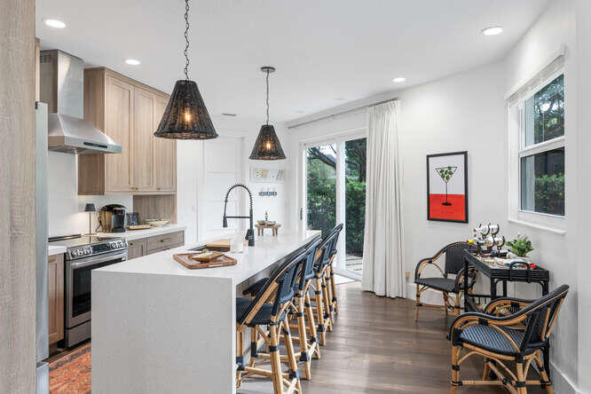 EAGLES LANDING - Residential