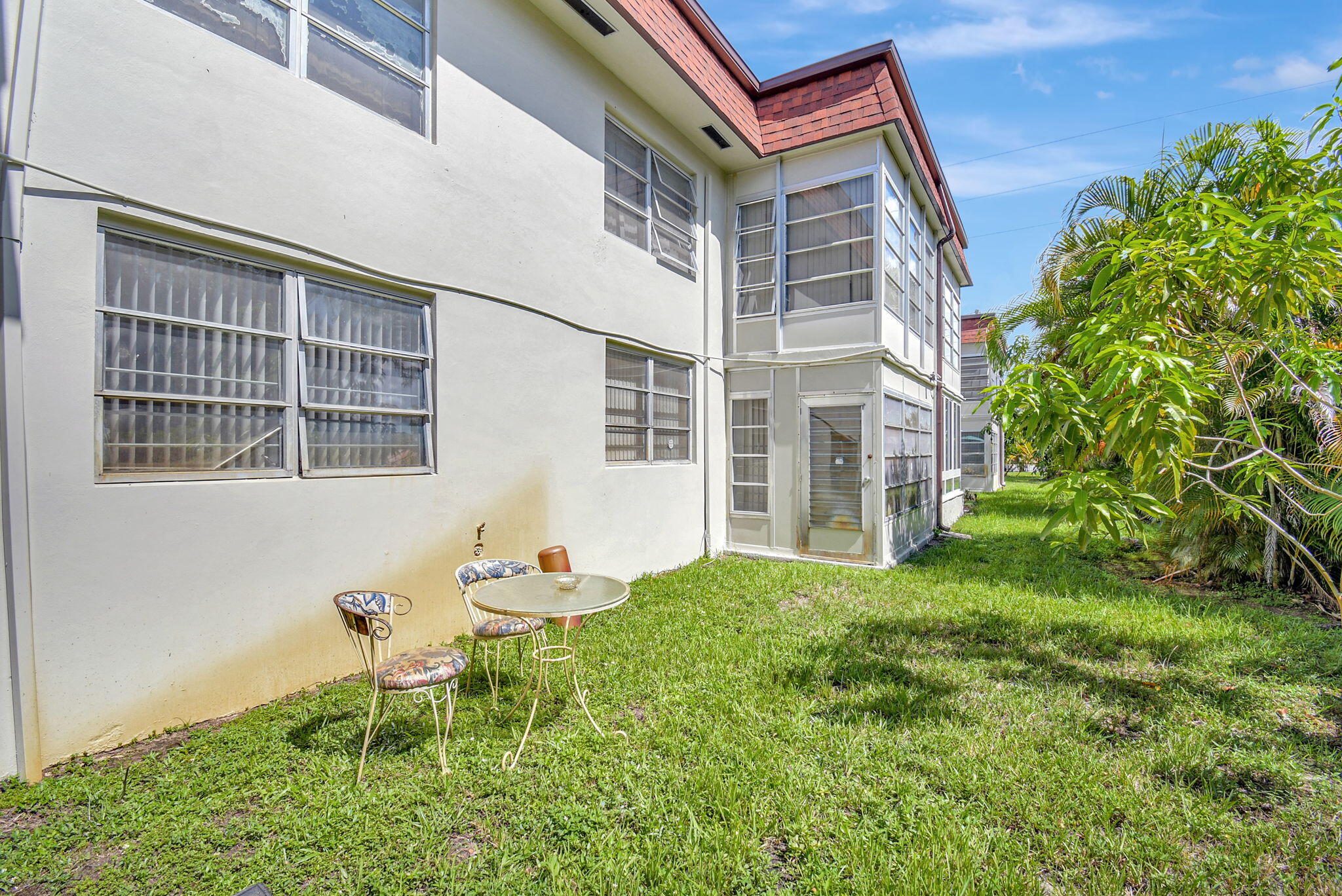 Lauderdale Oaks - Residential