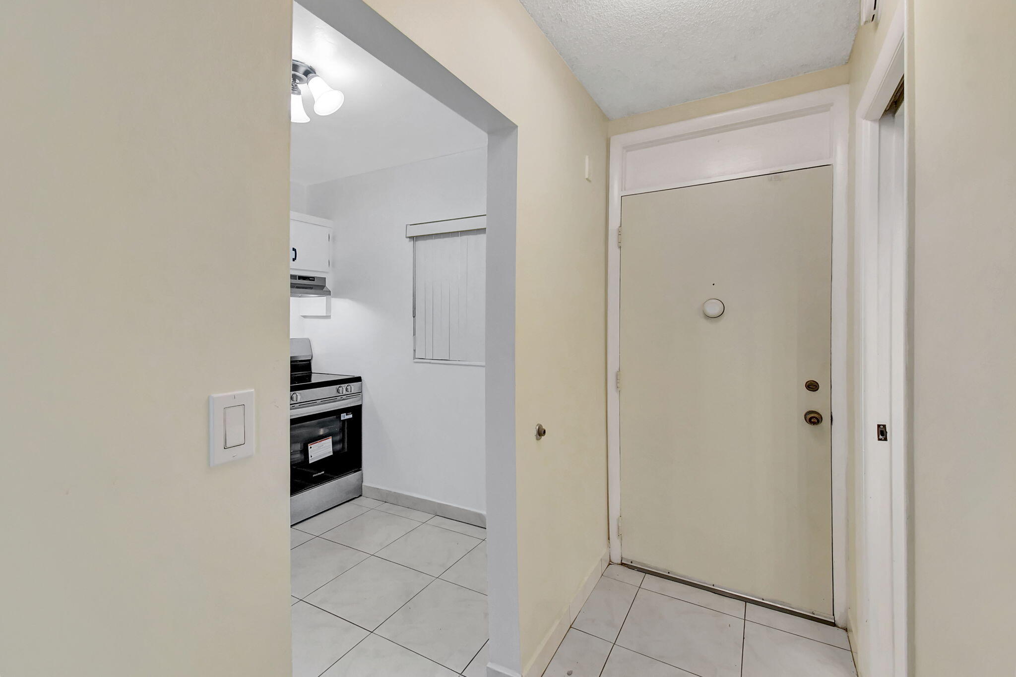 Lauderdale Oaks - Residential