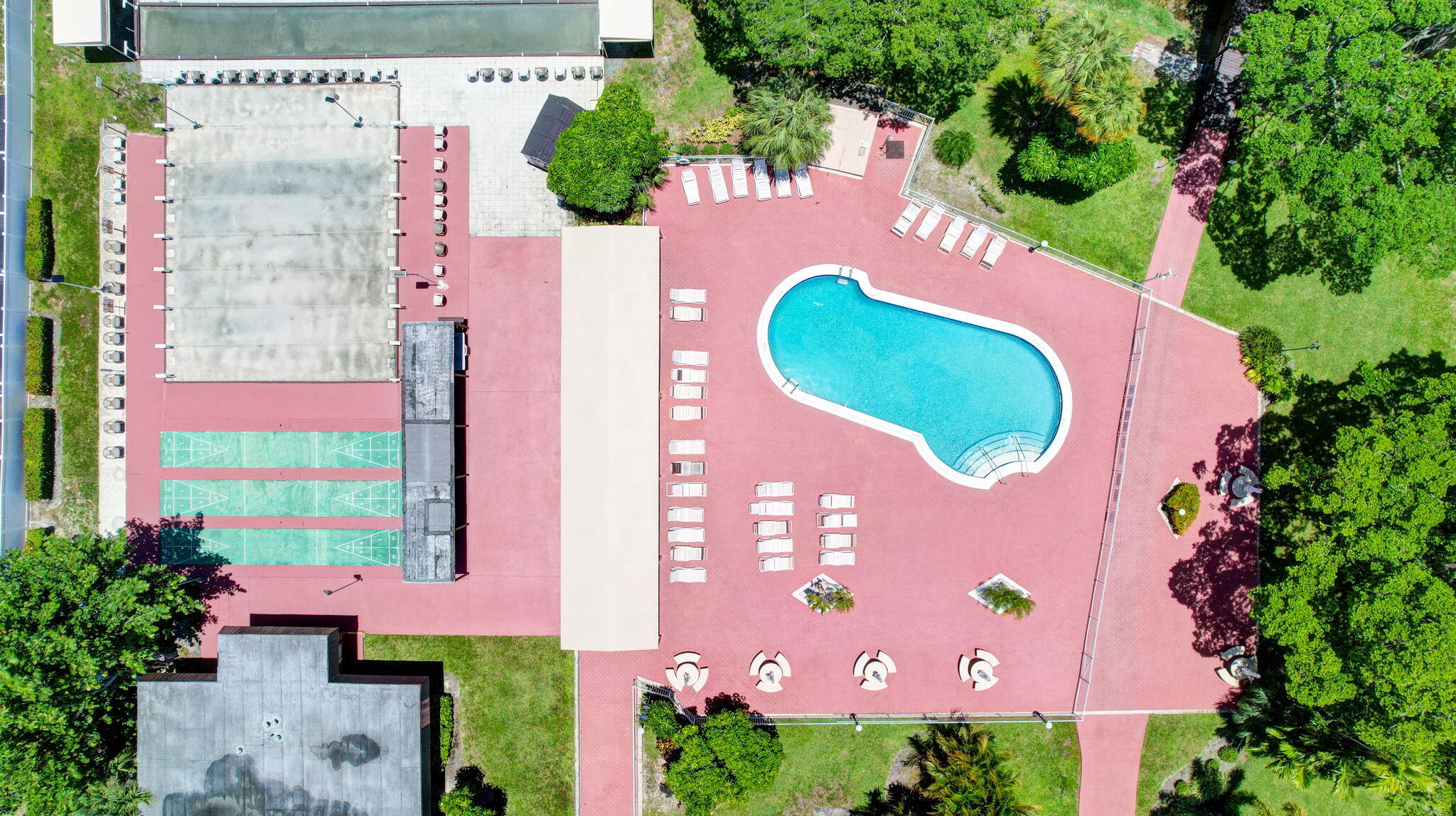 Lauderdale Oaks - Residential