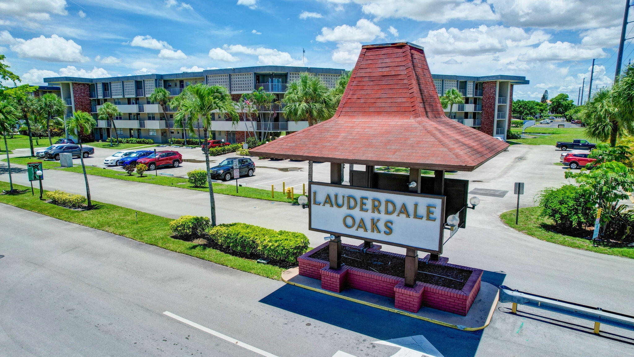 Lauderdale Oaks - Residential