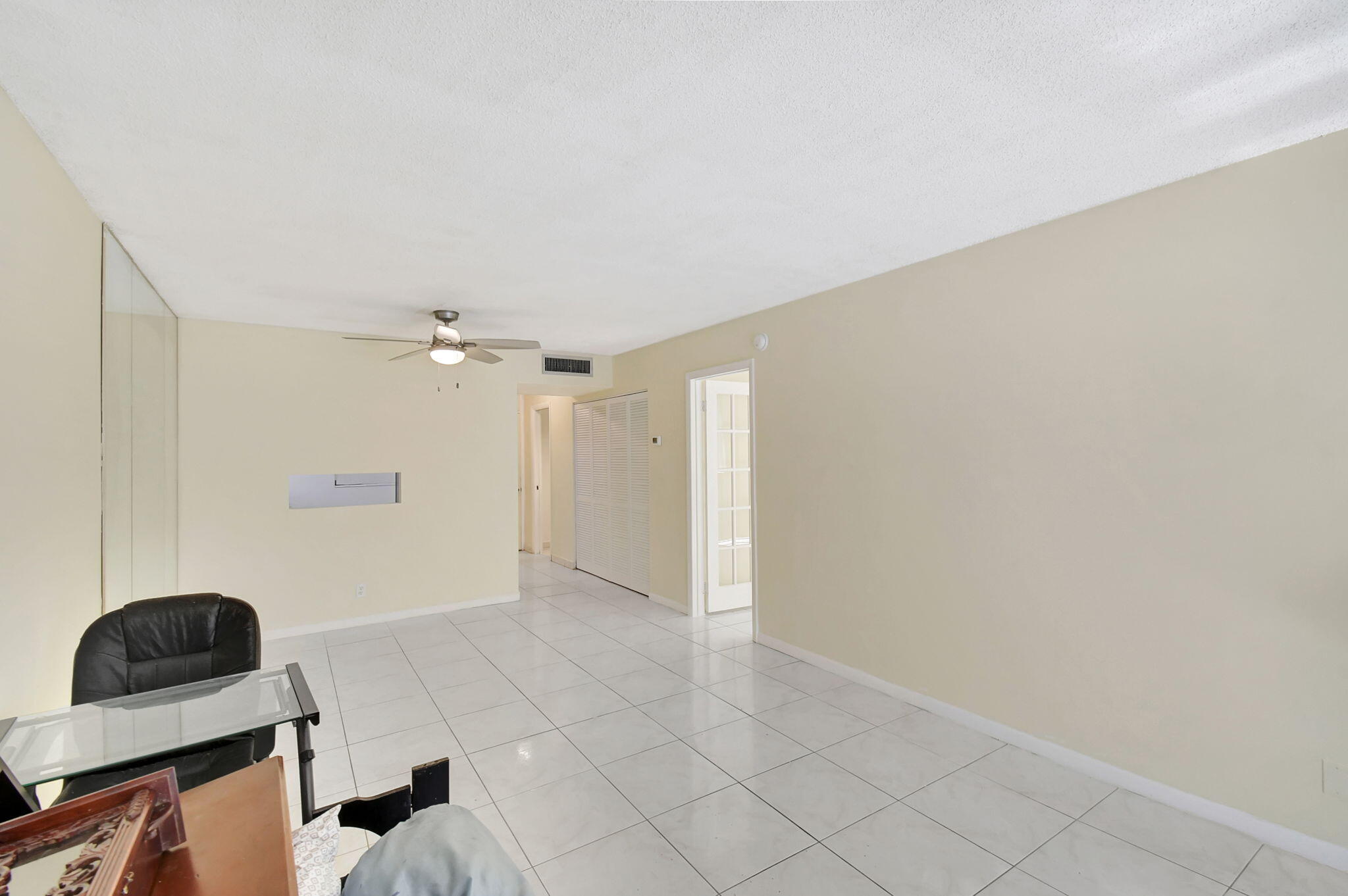Lauderdale Oaks - Residential