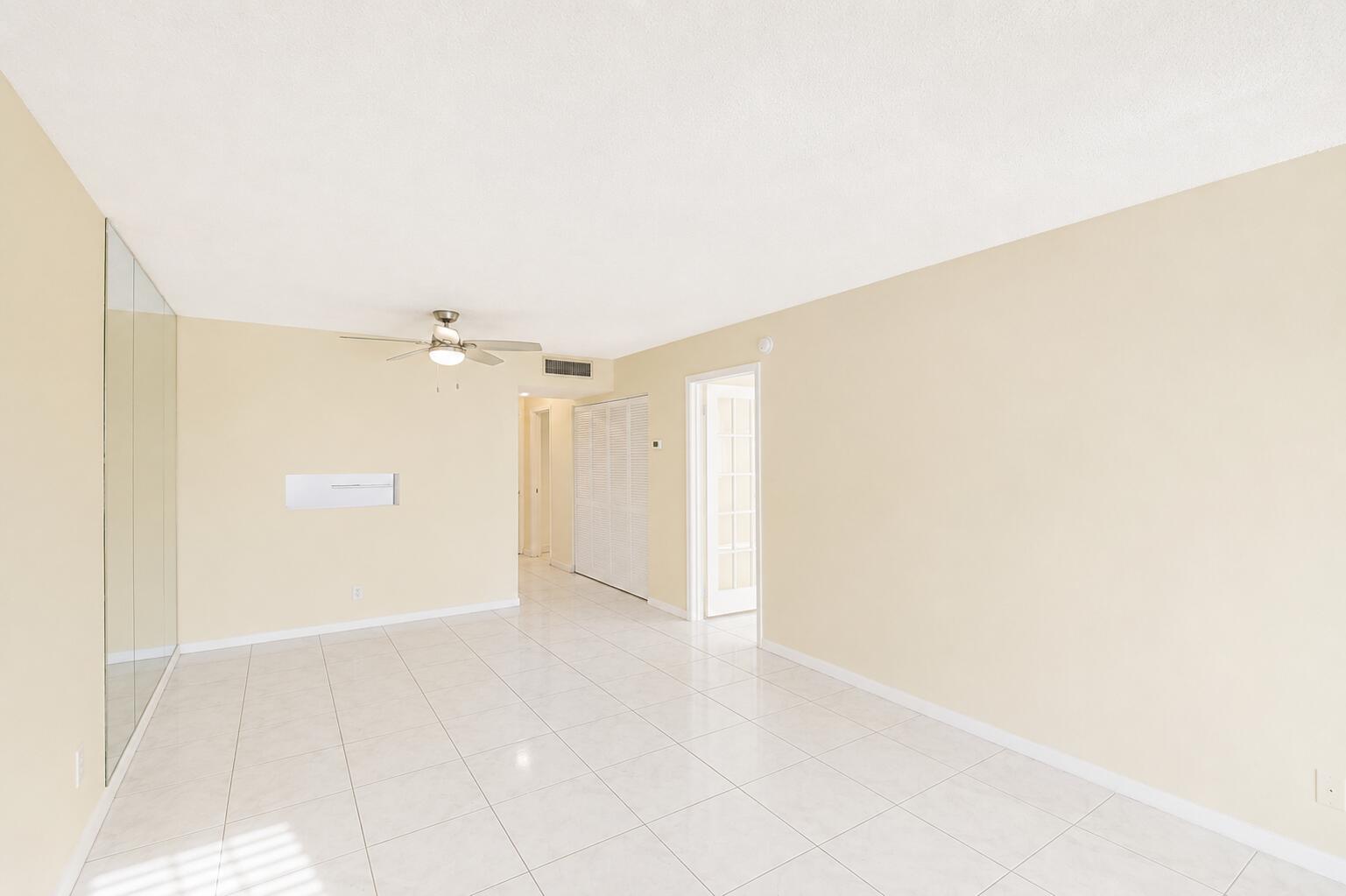 Lauderdale Oaks - Residential