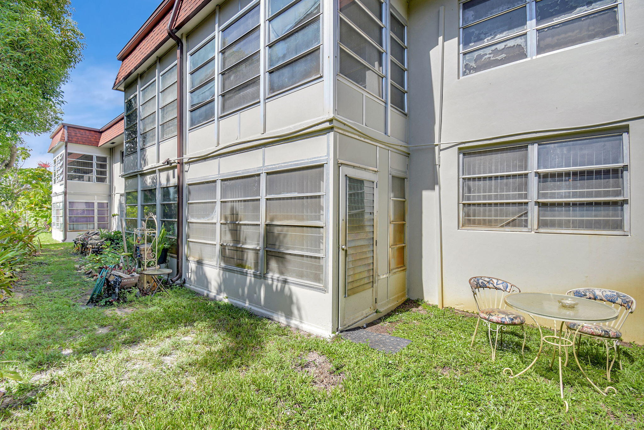 Lauderdale Oaks - Residential