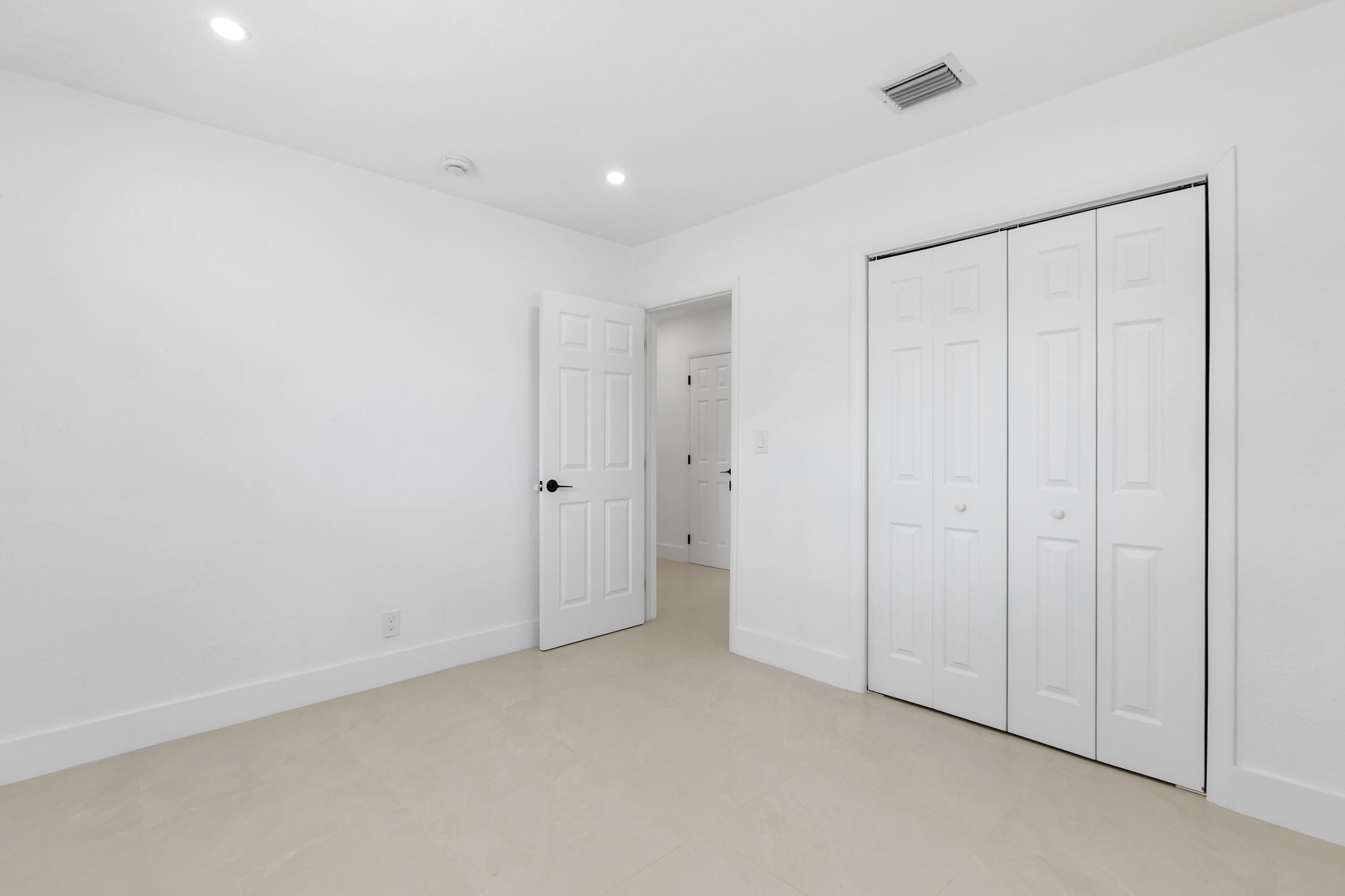 BOULEVARD HEIGHTS SEC 6 - Residential Lease