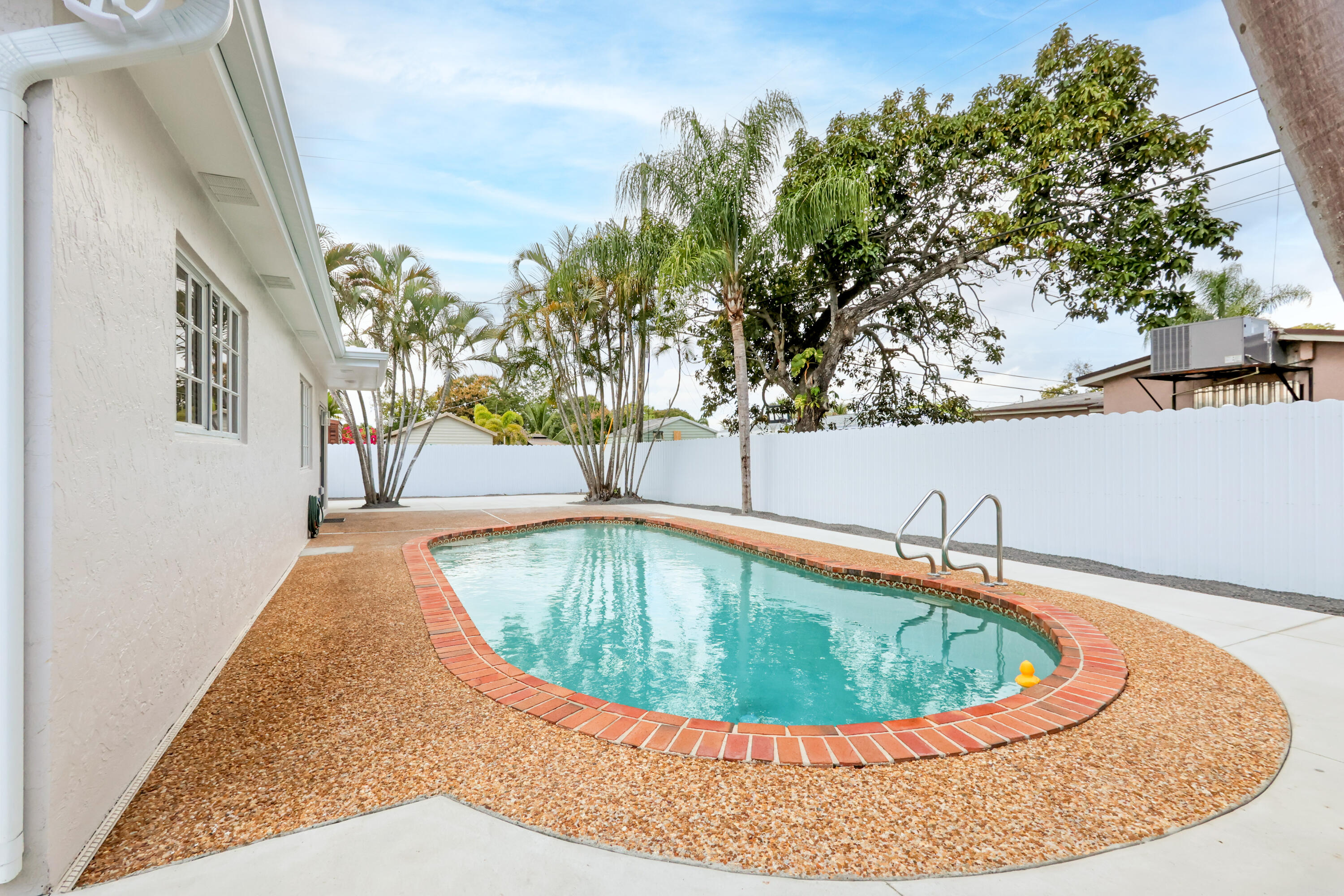 BOULEVARD HEIGHTS SEC 6 - Residential Lease