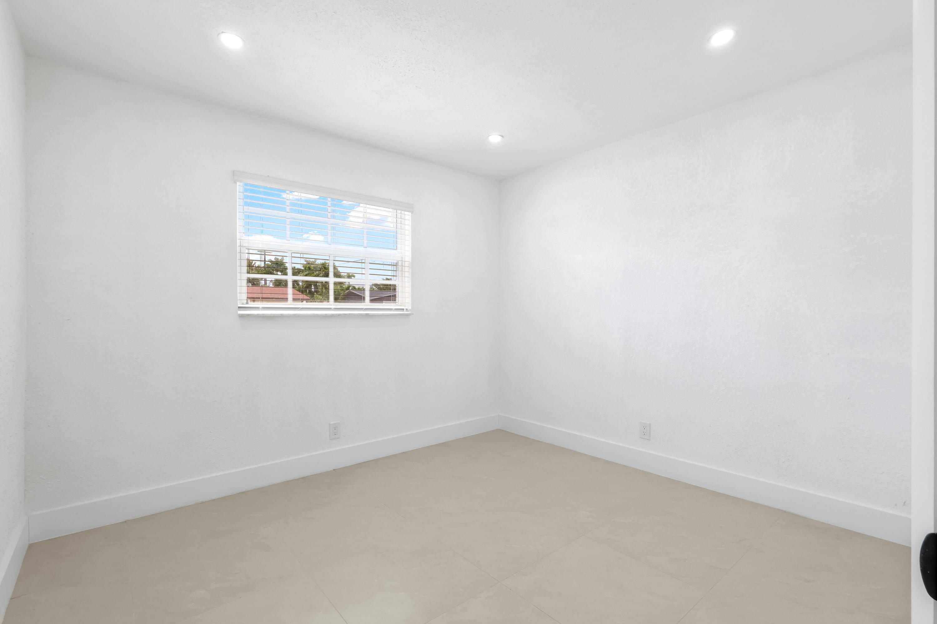 BOULEVARD HEIGHTS SEC 6 - Residential Lease