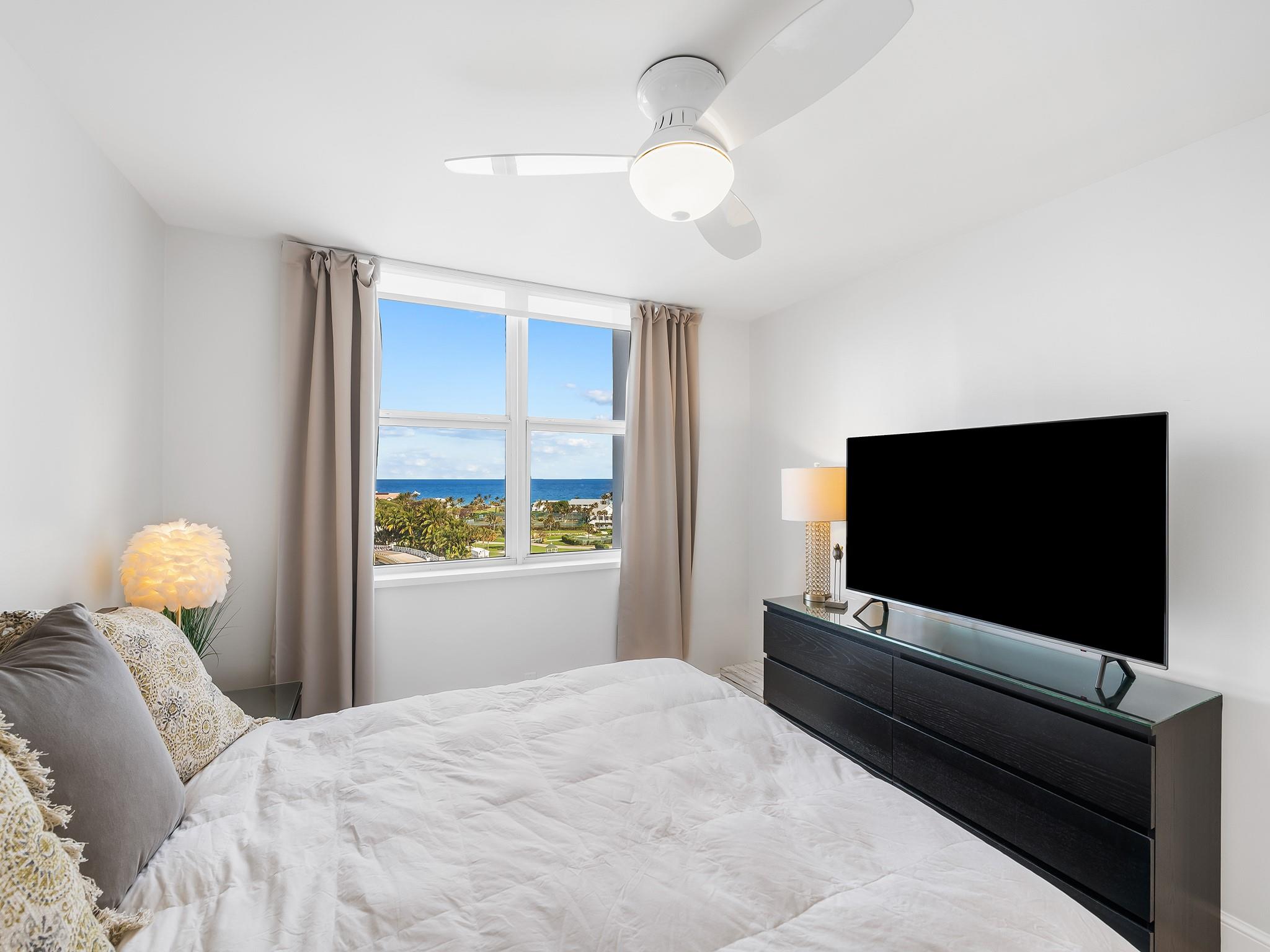 HILLSBORO LIGHT TOWERS - Residential