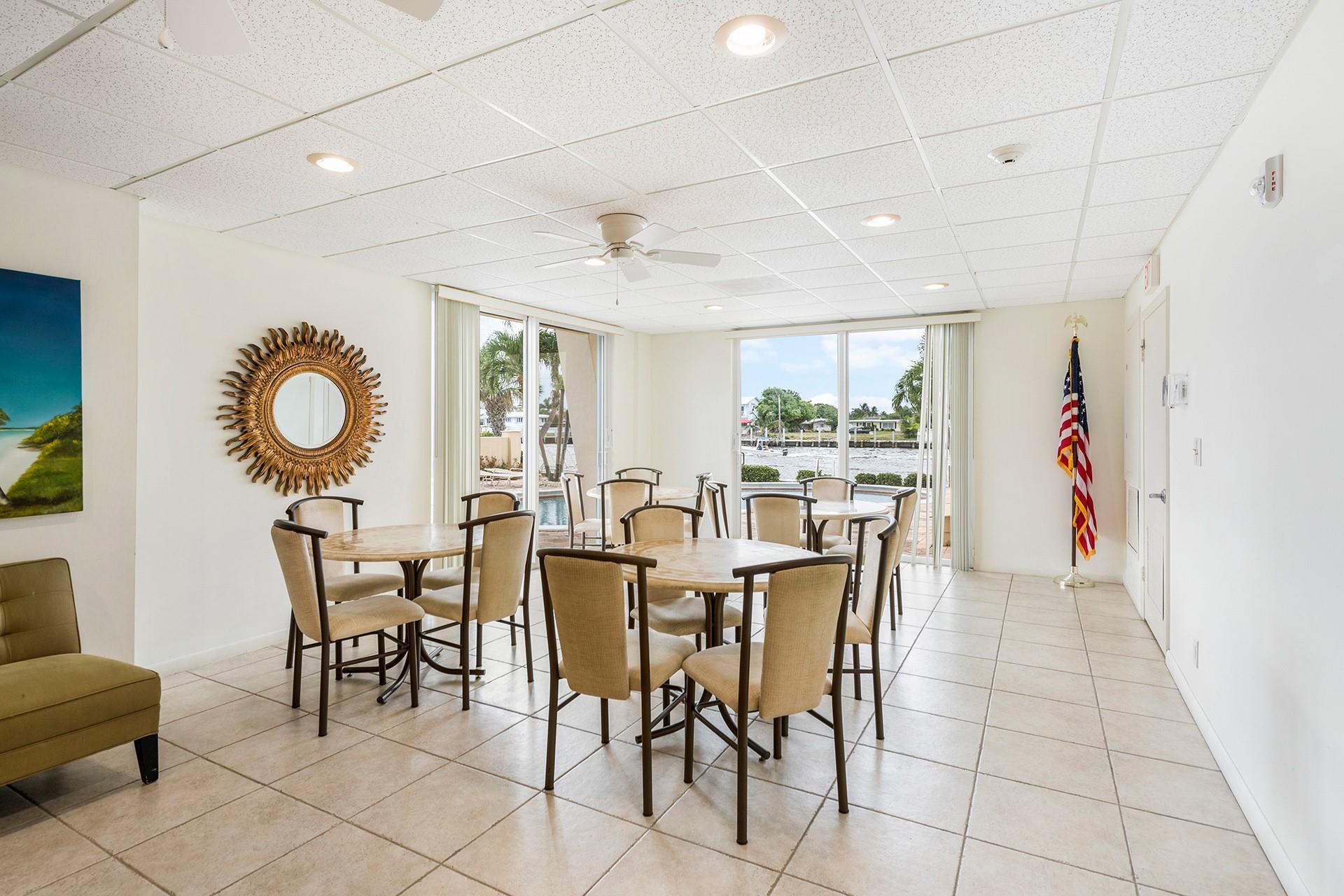 HILLSBORO LIGHT TOWERS - Residential