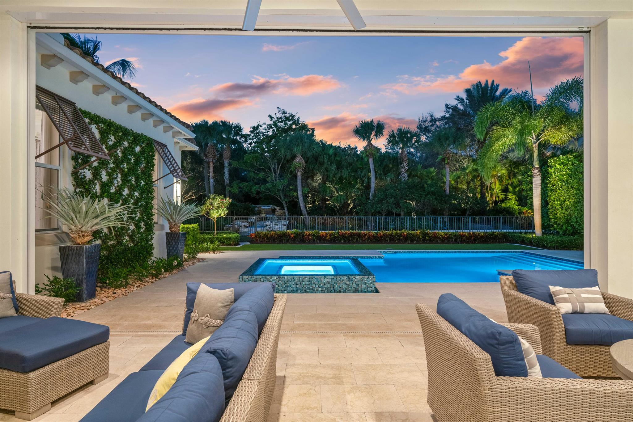 OLD PALM 2 - Residential