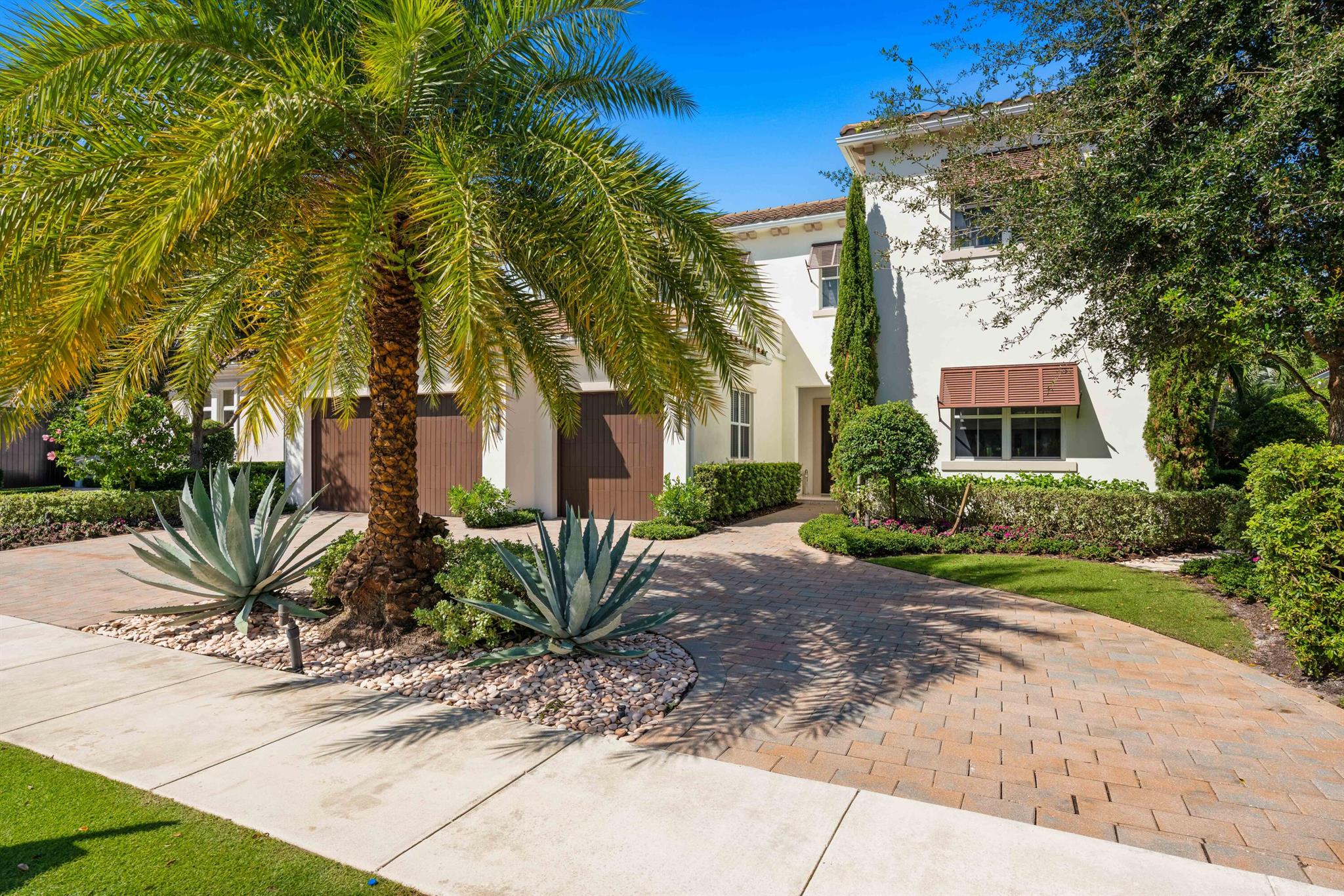 OLD PALM 2 - Residential