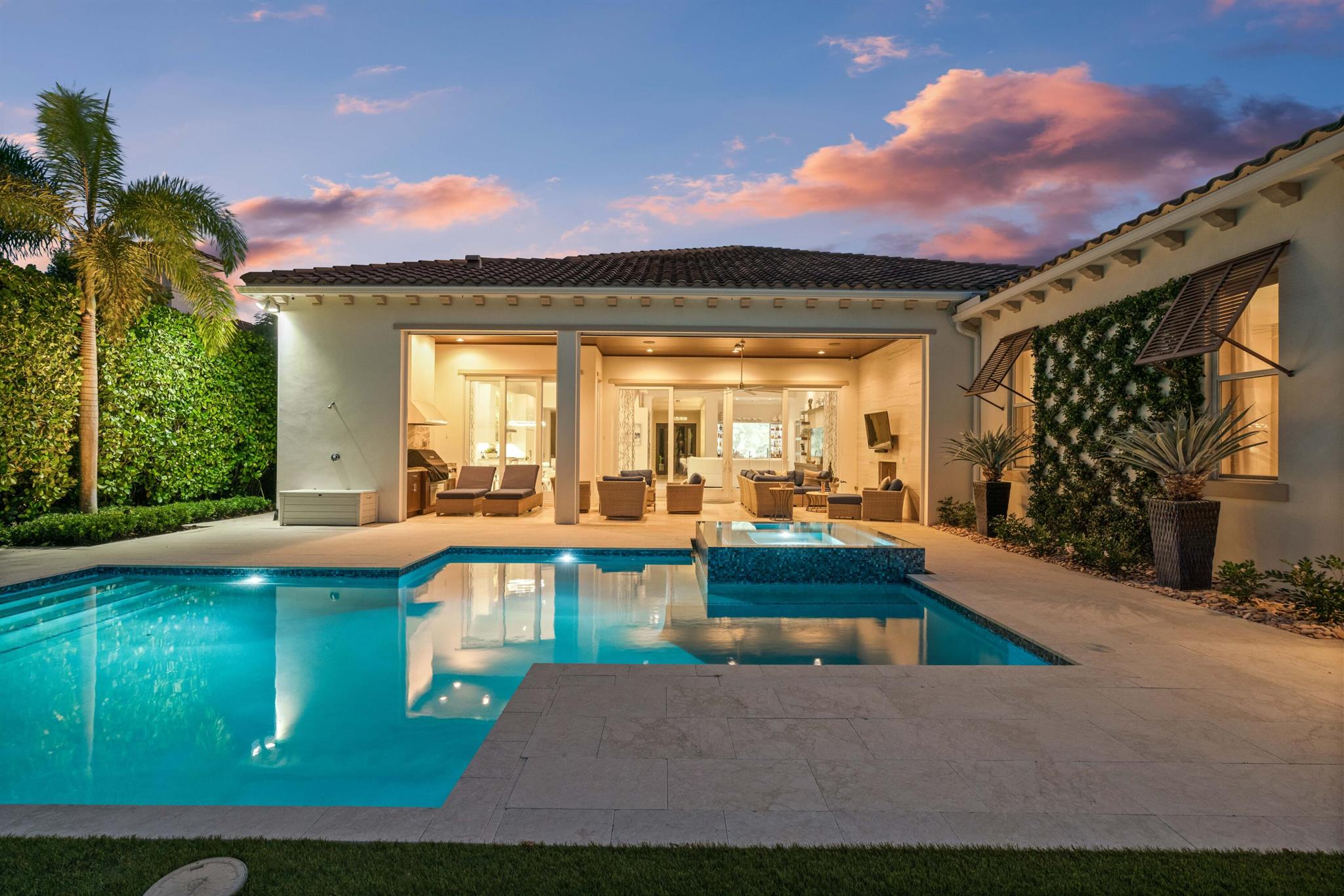 OLD PALM 2 - Residential