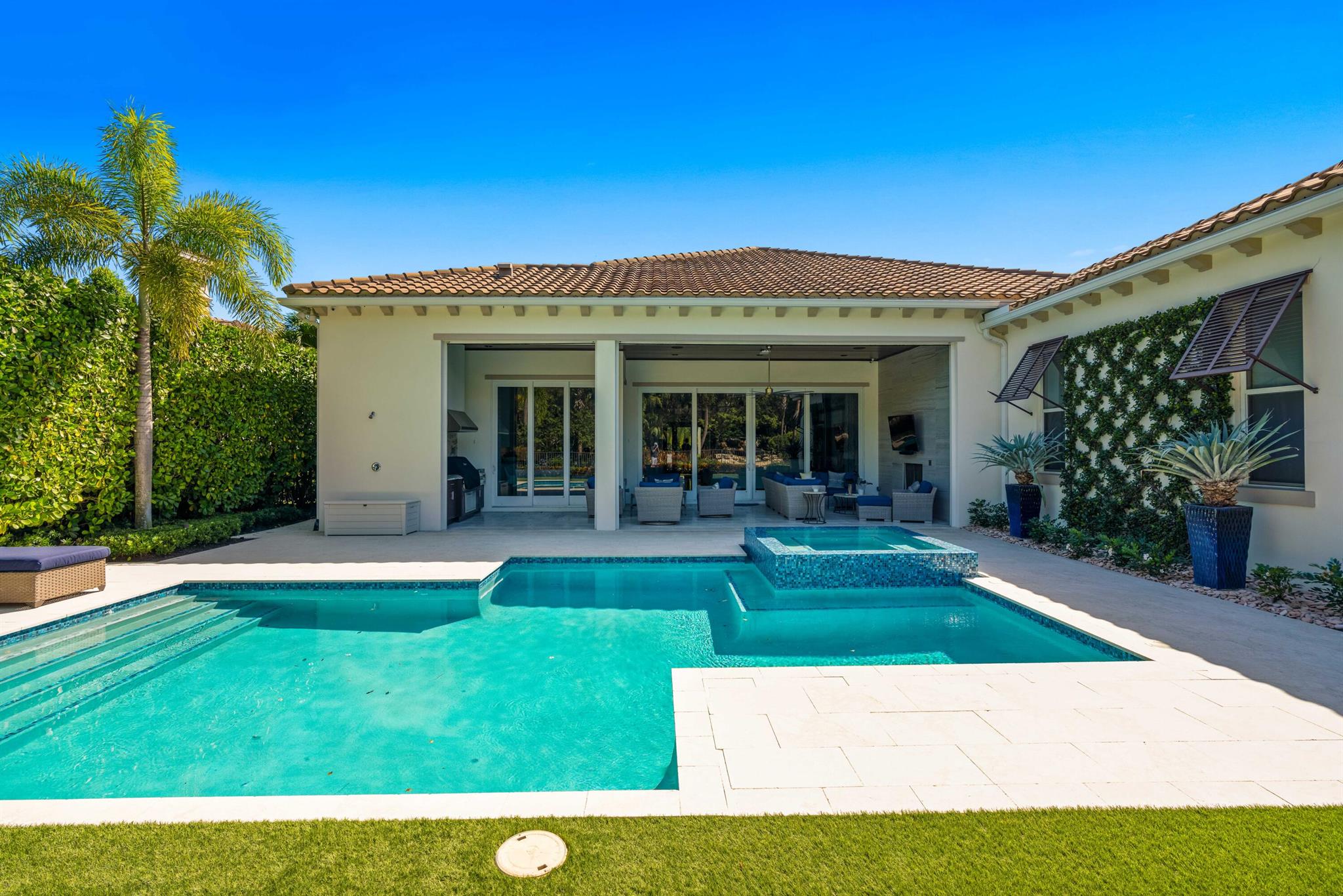 OLD PALM 2 - Residential