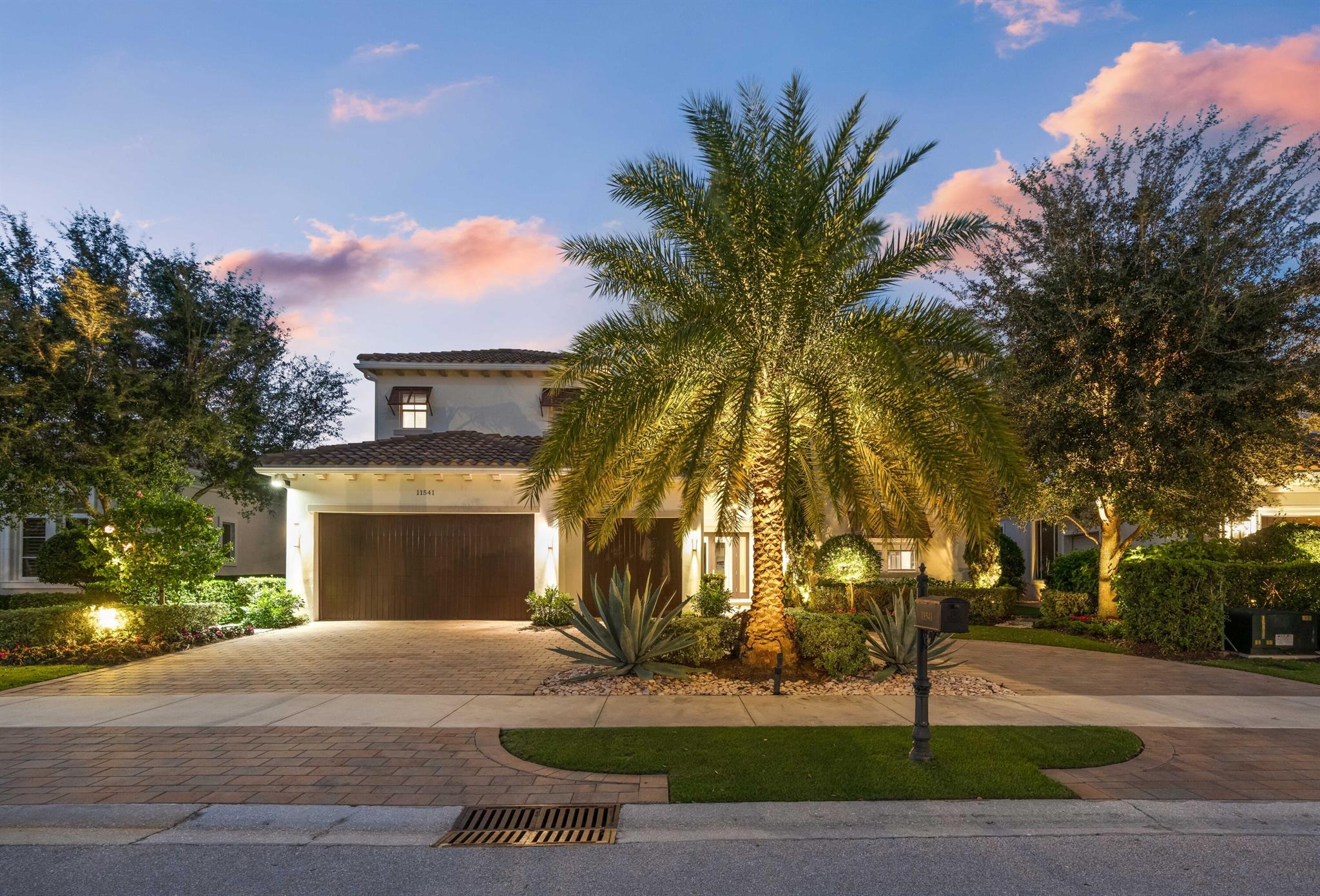 OLD PALM 2 - Residential