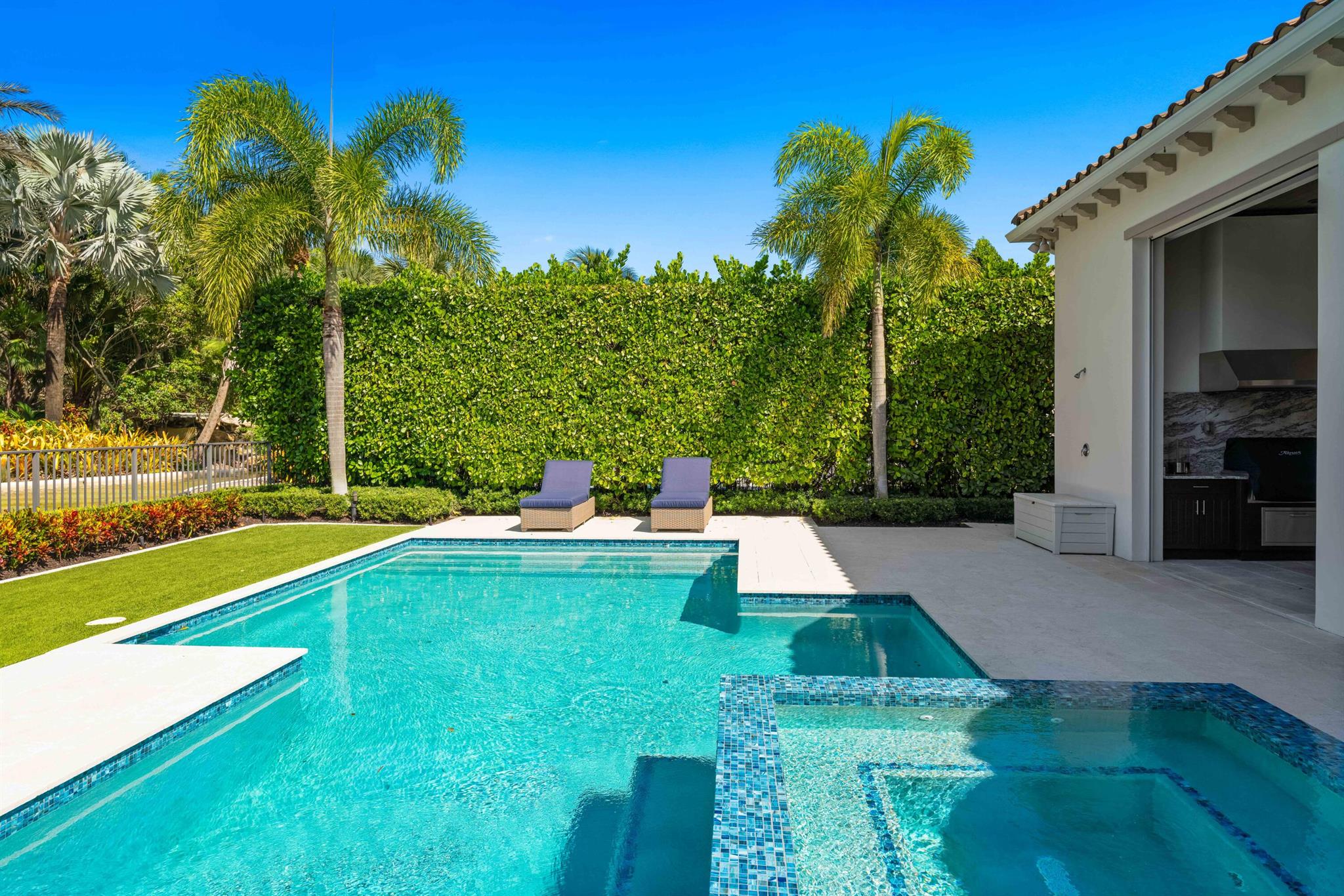 OLD PALM 2 - Residential