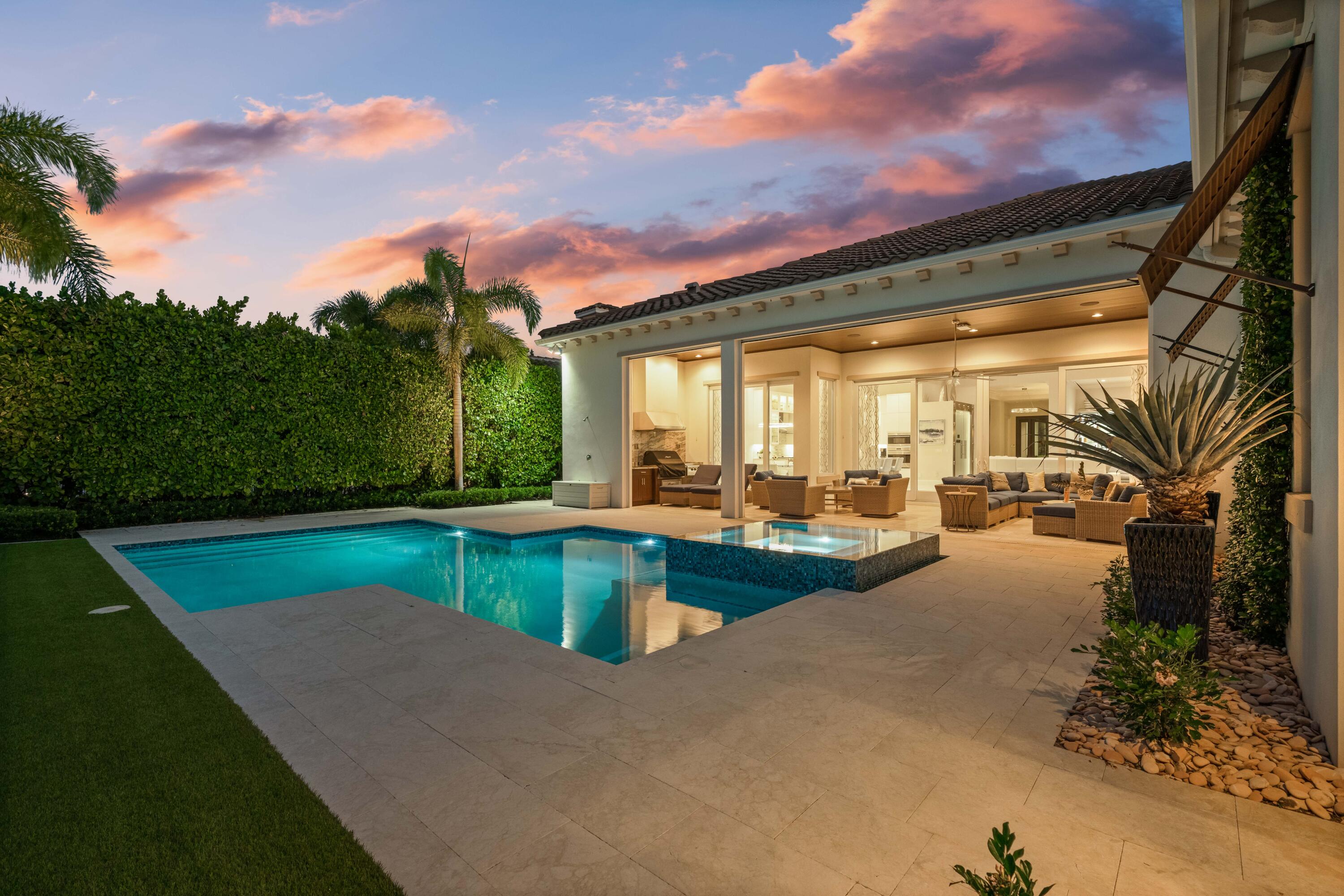 OLD PALM 2 - Residential