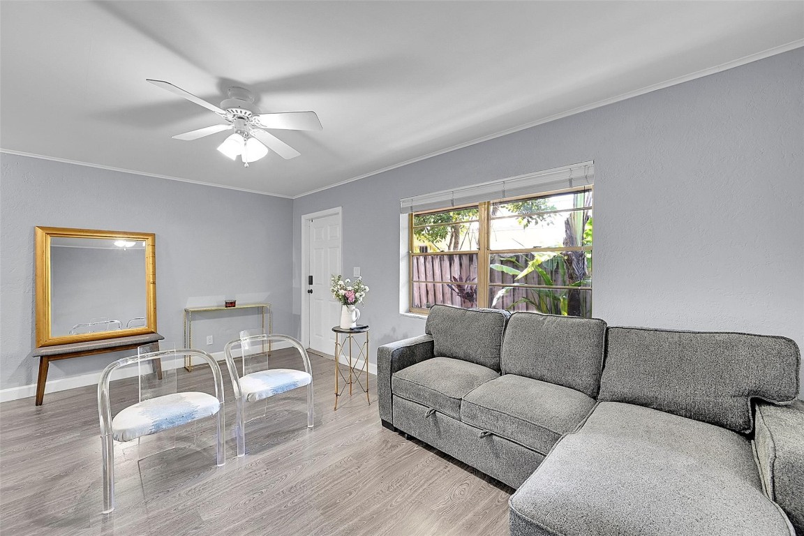 HEMINGWAY AT SAILBOAT - Residential Lease